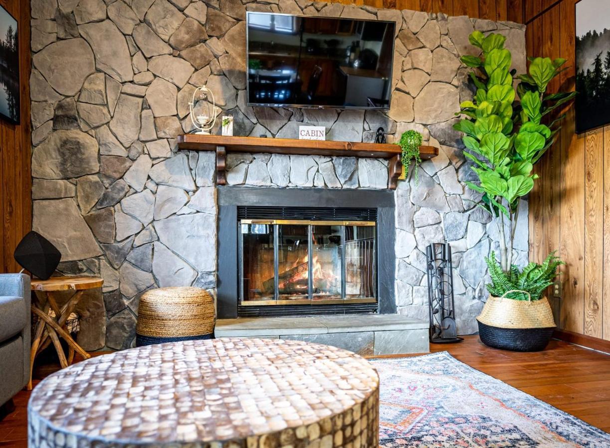 Amazing Views, Hot Tub, Fire Pit, Deck & Fireplace Inwood ภายนอก รูปภาพ