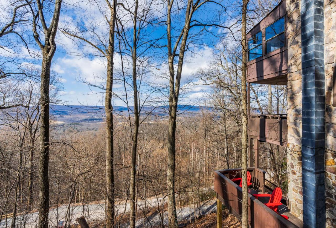 Amazing Views, Hot Tub, Fire Pit, Deck & Fireplace Inwood ภายนอก รูปภาพ