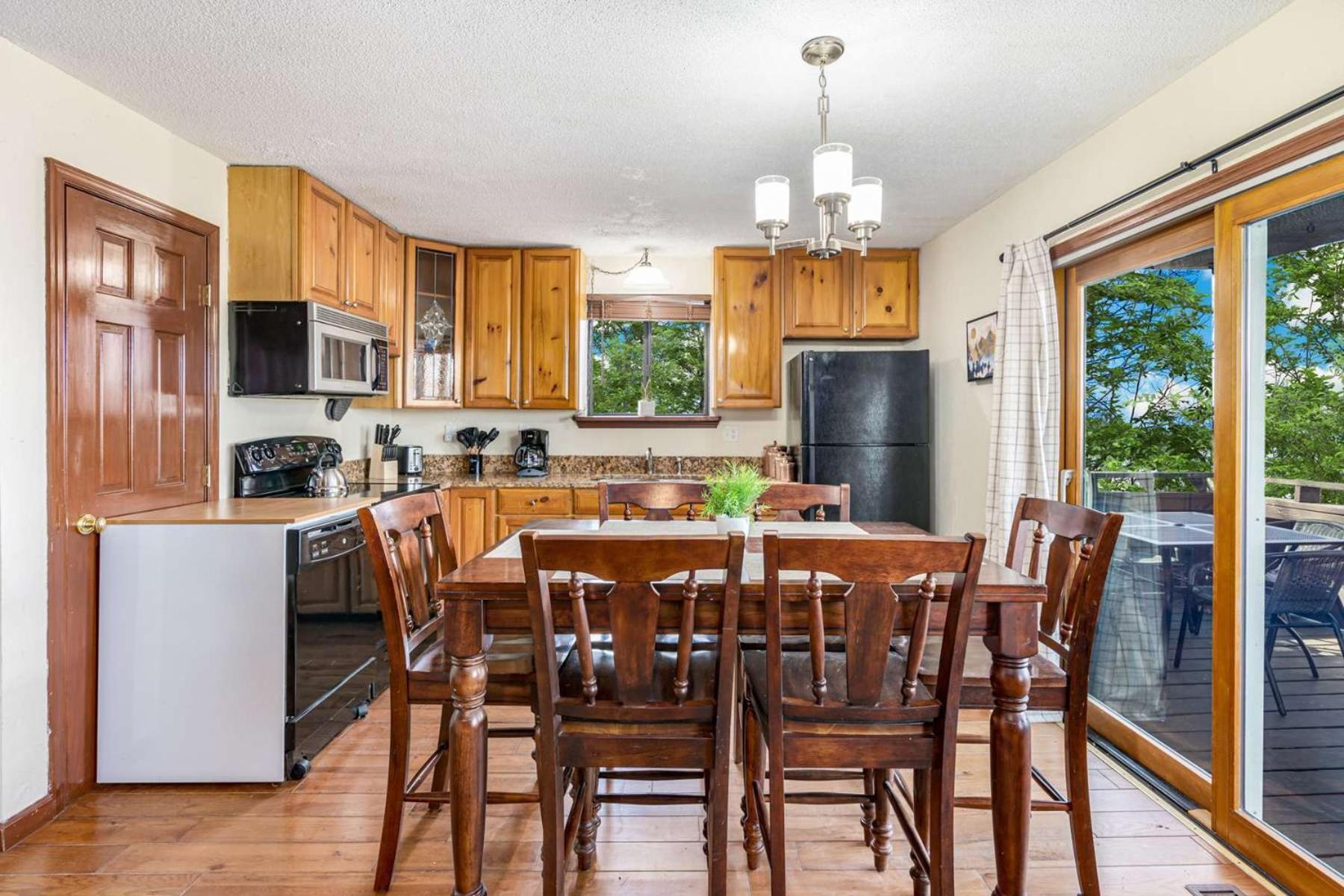 Amazing Views, Hot Tub, Fire Pit, Deck & Fireplace Inwood ภายนอก รูปภาพ