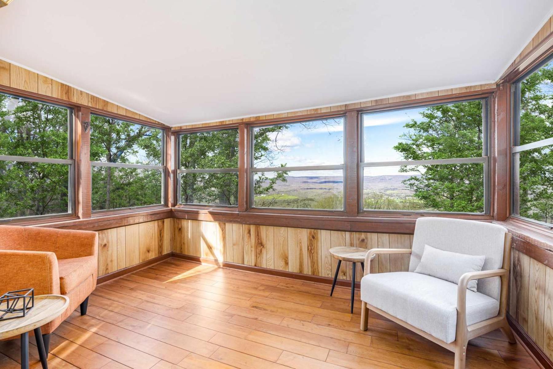 Amazing Views, Hot Tub, Fire Pit, Deck & Fireplace Inwood ภายนอก รูปภาพ